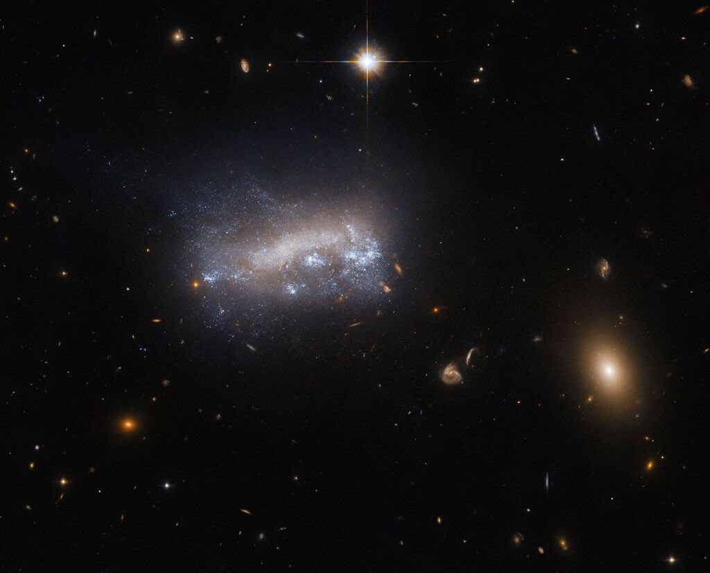 Hubble Views a Galaxy Under Pressure

Credit: ESA/Hubble & NASA, M. Sun