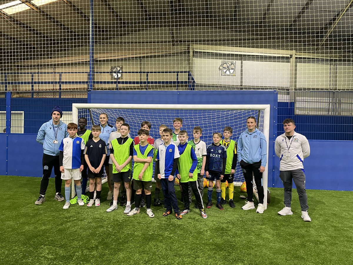 👋We were pleased to be joined by @RoversWFC duo Katie Bradley and Niamh Murphy at our Football and Sports Camp today, where the players joined in the games, handed out trophies and told the young people what it’s like playing for #Rovers! 

#BRCTInclusion #BRCTYouthEngagement