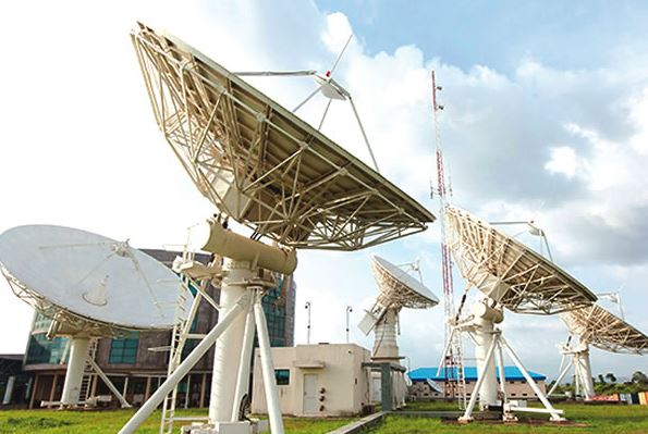 spacewatchafric's tweet photo. NIGCOMSAT unveils ambitious broadband stimulus program to connect thousands VSAT sites in over 774 councils https://t.co/KxnljeoEHQ https://t.co/OJ86ReVXng