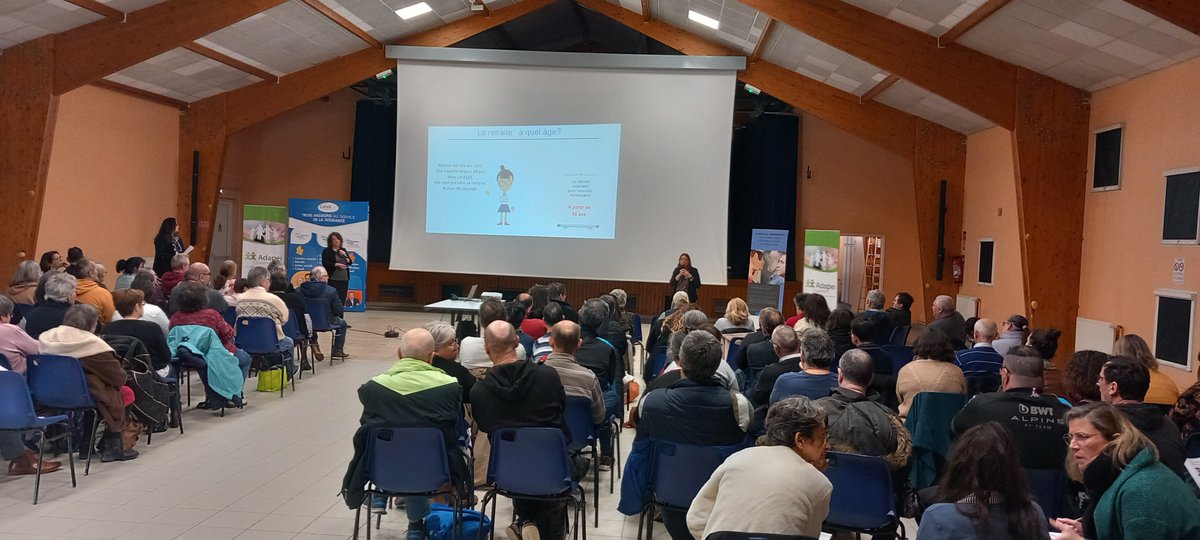 MSAdesCharentes's tweet photo. ℹ️ Réunion d’info retraite 👴🏻
👉 pour les travailleurs en situation de handicap des ESAT de #Charente dans le cadre de « Un avenir après le travail », porté par #Adapei 16
+ 90 personnes étaient présentes
Échanges avec nos élus et la #Carsat
#retraite - #angoumois - #handicaps https://t.co/3B8mCrZkJm