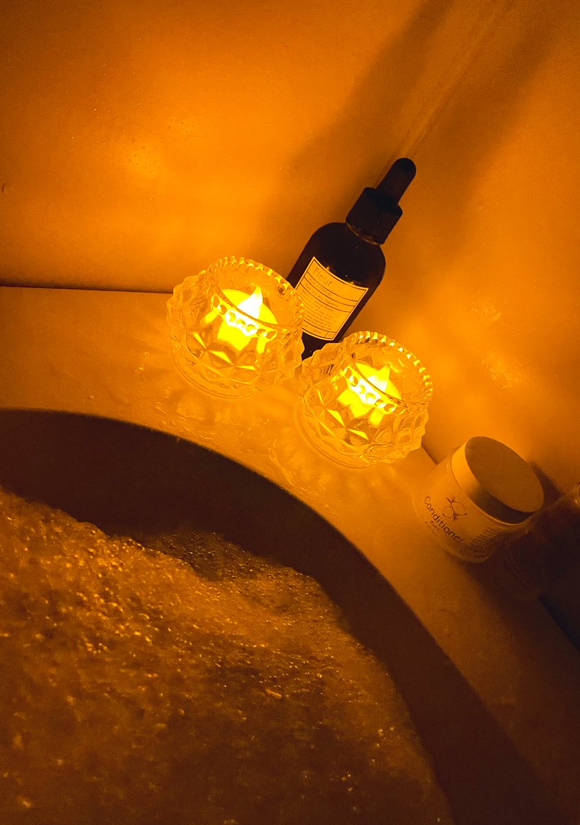 S0rair0__Banbi's tweet photo. Le petit bonheur ❀ささやかな幸せ.
#LeBain
#AromaCandle https://t.co/y1QvmxBN30