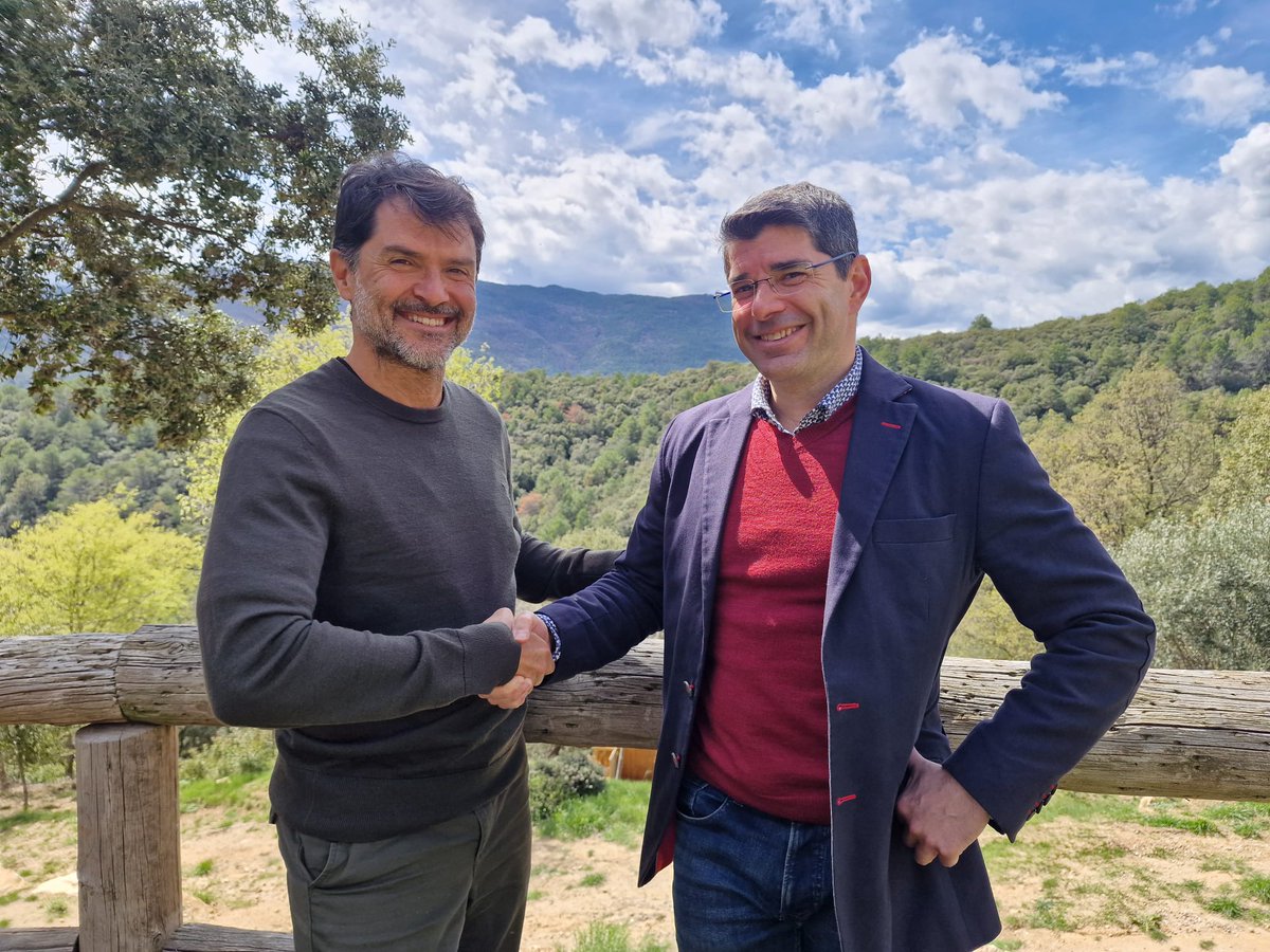 ¡Nos unimos a la @circbioalliance (CBA)! 🙌 Para seguir contribuyendo en la protección y regeneración del #CapitalNatural en el Mediterráneo, impulsando una economía más sostenible🌿. Un acuerdo que hemos formalizado junto al CEO de CBA, @Marcpalahi. 📄: nactiva.eco/alianza-circul…