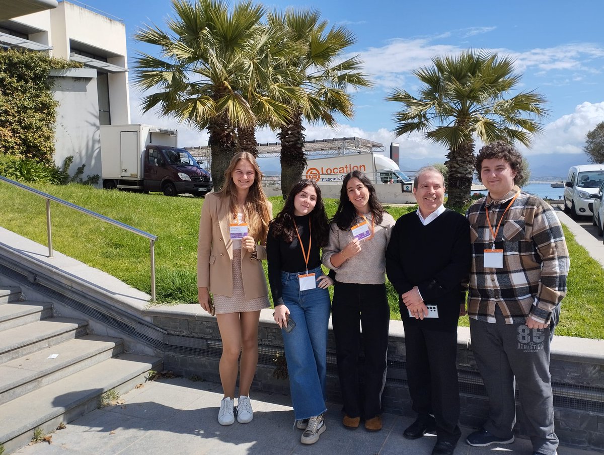 accorse's tweet image. #TNE2A | Remerciements aux partenaires, intervenants, équipes &amp;amp; élèves pour cette réussite collective lors du séminaire "Territoire numérique éducatif" ! Bravo aux élèves du lycée Finosello qui ont assuré l'accueil, aux jeunes reporters du lycée Laetitia &amp;amp; du collège A. Giovoni !