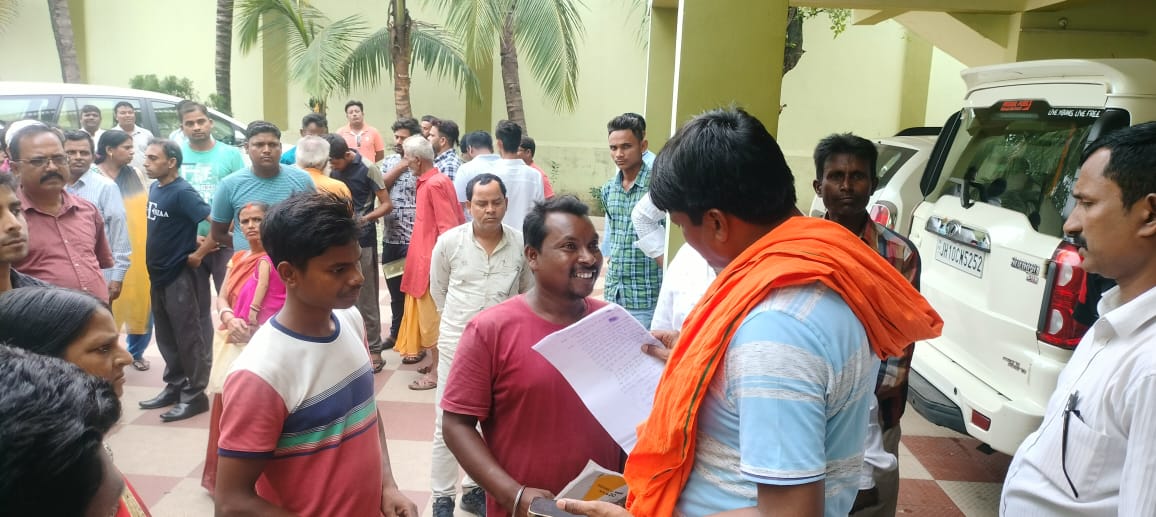 krShubham__'s tweet photo. कल को बेहतर बनाएं, आज एक सही फैसला करें।

#DhanbadSupportsDhullu
@dhullu_mahto 
@narendramodi 
@AmitShah 
@BJP4India https://t.co/xzMShatv2c