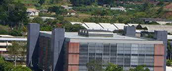 ipedasletras's tweet photo. A Biblioteca Comunitária da Universidade Federal de Viçosa (UFV) é uma das mais antigas e tradicionais bibliotecas universitárias do Brasil, fundada em 1926. https://t.co/p9B7j847h3