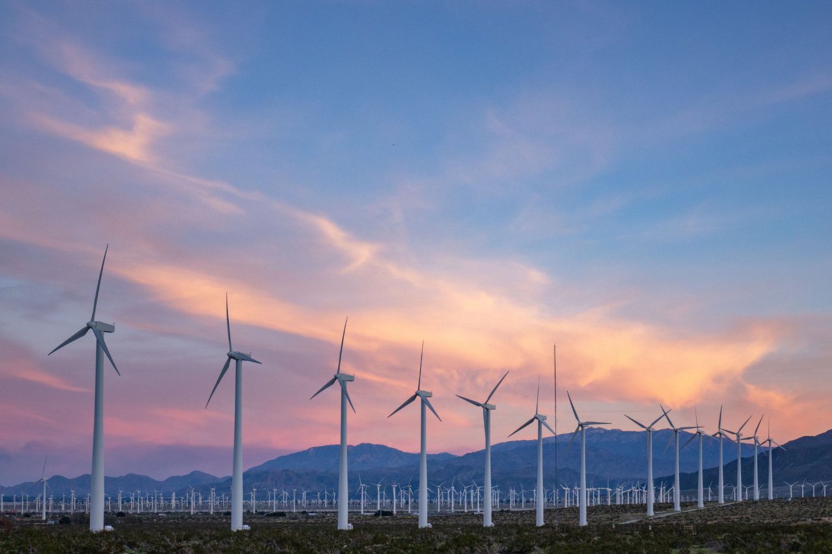 The clean energy transition remains a predominant investment trend for the global economy, according to @BlackRock CEO Larry Fink’s newly released annual letter to investors. Contact us to learn more: climeco.com/esg-and-climat… #ClimeCo #ESG #EnergyInfrastructure #Investment