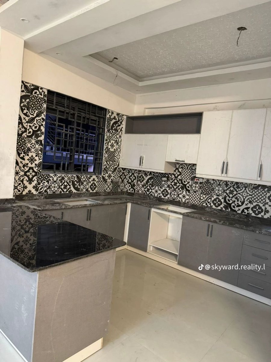 prospects_estat's tweet photo. Just LISTED📌Muyenga-Bukasa 

($1,500) New 3Bedrooms 2Bath 

Call/WhatsApp O7O4458O41 https://t.co/AUSakZSG8I