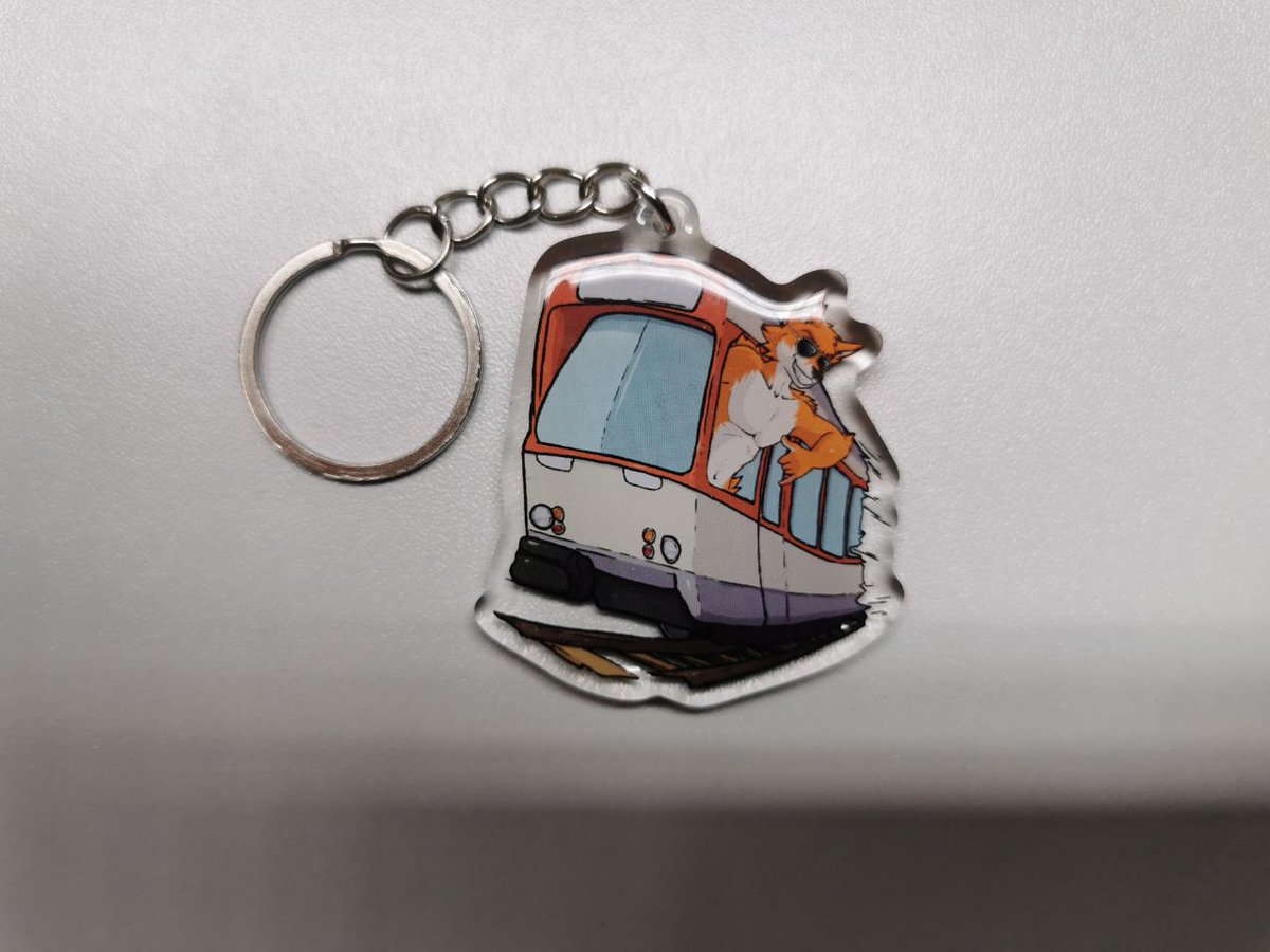 Da der Bahnbabo <a href="/PeterWirth10/">Bahnbabo</a> uns leider dieses Jahr nicht fährt, hat er zumindest noch ein kleines Geschenk bekommen. Danke an <a href="/Larva_Art/">Larva_Art ❤️</a> für das Artwork und <a href="/The_Shirefox/">Shirefox</a> für die Beteiligung an den Kosten! ❤️