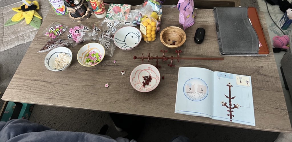 No power means Lego date with <a href="/mynamesleeshy/">🌊 leeshy 🌊</a>