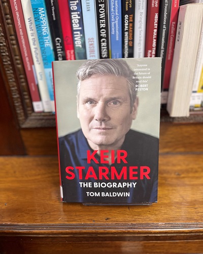 A biography is a gentle way to ease you back after the Easter break. Our #BookOfTheWeek is Keir Starmer: The Biography, by Tom Baldwin.

chathamhouse.soutron.net/Portal/Public/…