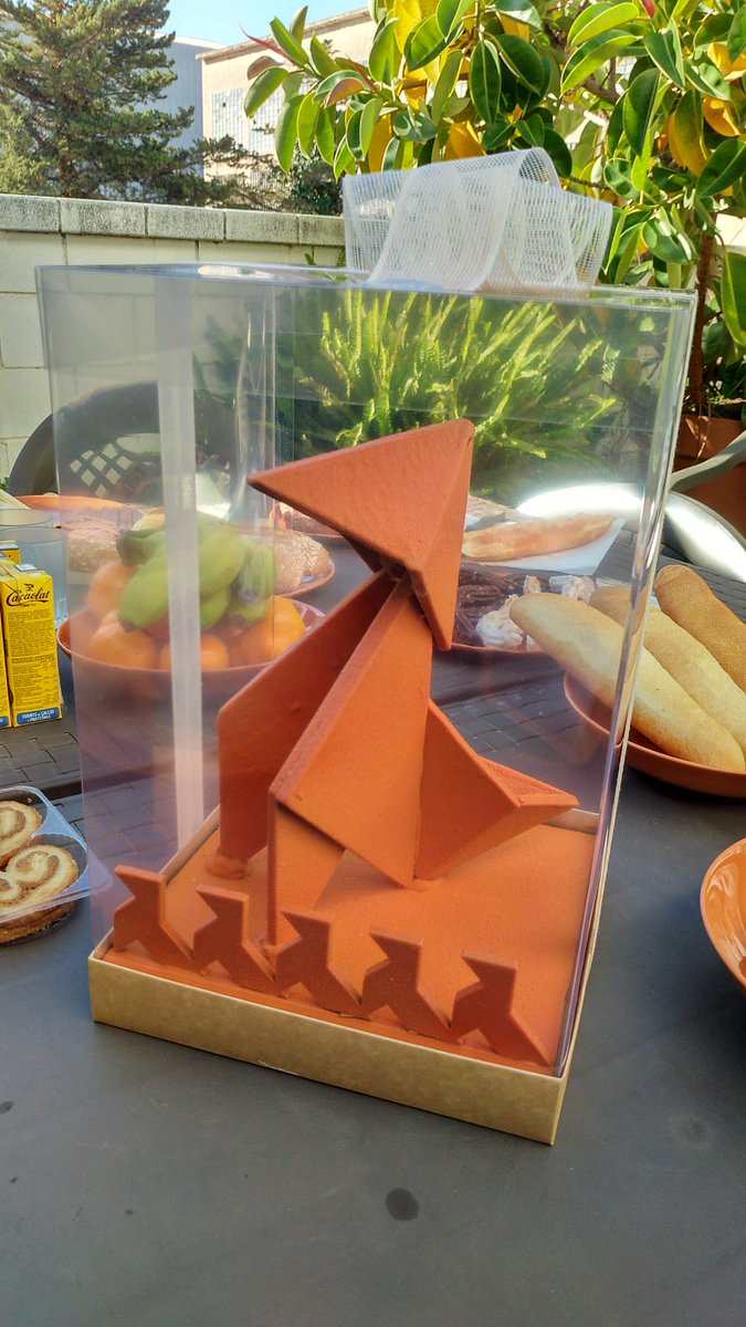 Celebrating Easter with a chocolate crane at <a href="/SadakoTech/">Sadako Technologies</a> !!😋😊