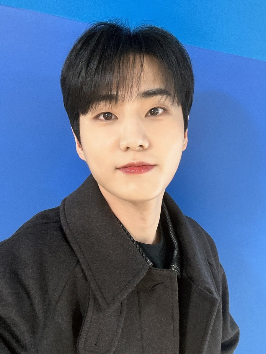 [ #DAY6_BEHIND ]

코트KE 기특 비하인드
YOUNG ONE히
바라보는 중...👀

자료 : <Young K 본인 제공>

#DAY6 #데이식스
#YoungK
#MBC #구해줘홈즈