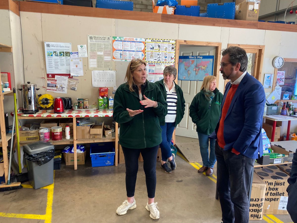 Today I have been out with two of our great @ScottishLabour Westminster candidates. @elainestewart2 our candidate for Ayr, Carrick and Cumnock campaigning in New Cumnock and visiting Plakous Café; and @SthAFoodBank with @alangemmell our candidate for Central Ayrshire