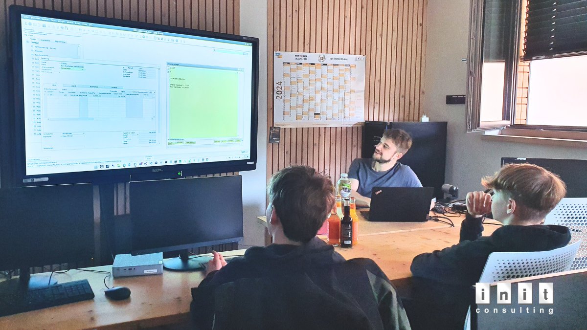 init consulting AG tweet media