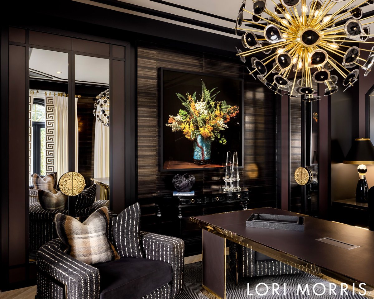 Home office opulence
❤️ 
#lorimorris #houseoflmd #workfromhome #officereno #homeoffice #officedesign #interiordesign #interiordecorating #home #architecture #luxuryinteriordecorating #luxuryhousedesign #highendinteriors #homedecorgoals #stylishhomes #roomsbylorimorris