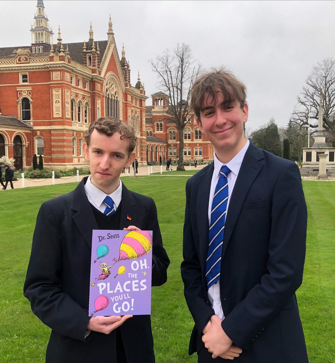 Well done to all who took part in the Upper School House Poetry Recital. Your superb recall, verve and nuance held audiences spellbound! Congratulations to winners Nicholas and William, both Marlowites.