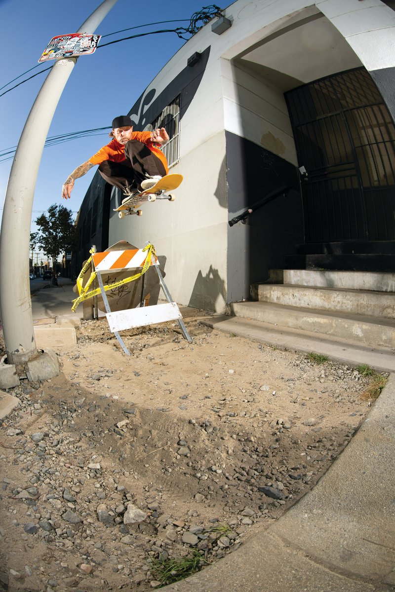doodahstore's tweet photo. The AVE 2.0 combines the most advanced technology from Vans Skateboarding with the speed and power of Anthony Van Engelen. The result is a cutting-edge skate shoe that both talks the talk and walks the walk. Available in select stores and online. https://t.co/OiRVkkxxhZ