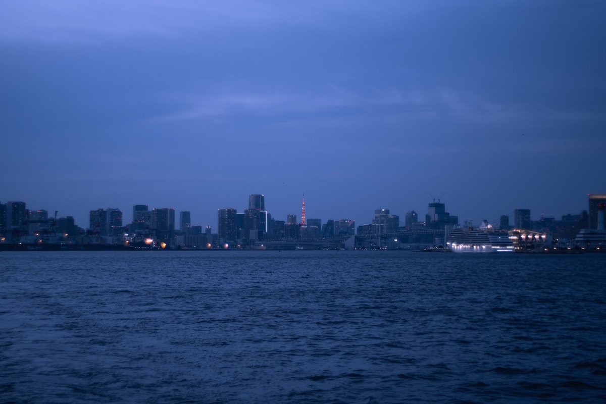 orio_lily's tweet photo. 東京湾
空と景色のうつり変わり https://t.co/6kkZajKNNs