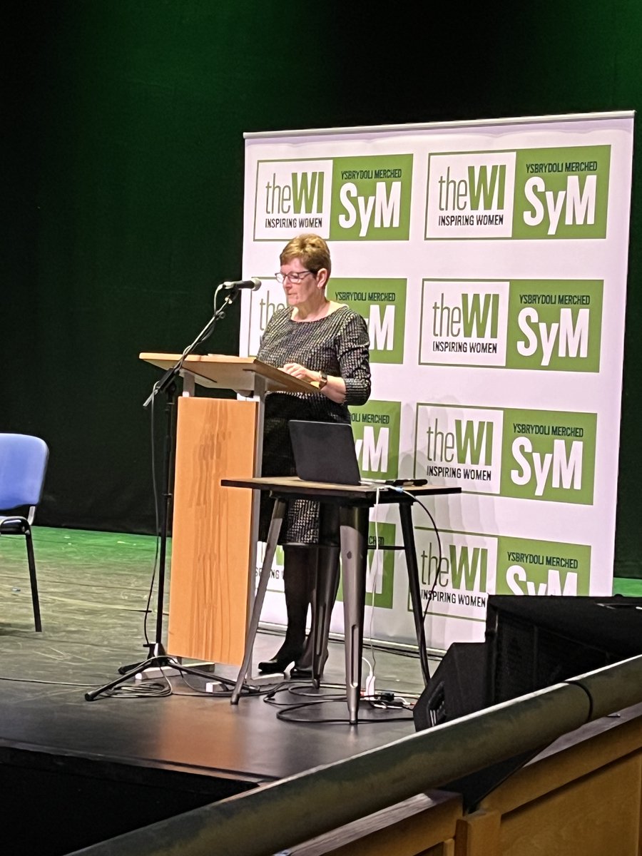 Yn ei hadroddiad gwaith, mae Rhian Connick, Pennaeth FfCSyM-Cymru yn diweddaru’r aelodau ar yr ymgyrchoedd, digwyddiadau a phrosiectau a gynhaliwyd dros y flwyddyn ddiwethaf. #CynhadleddFfCSyMCymru