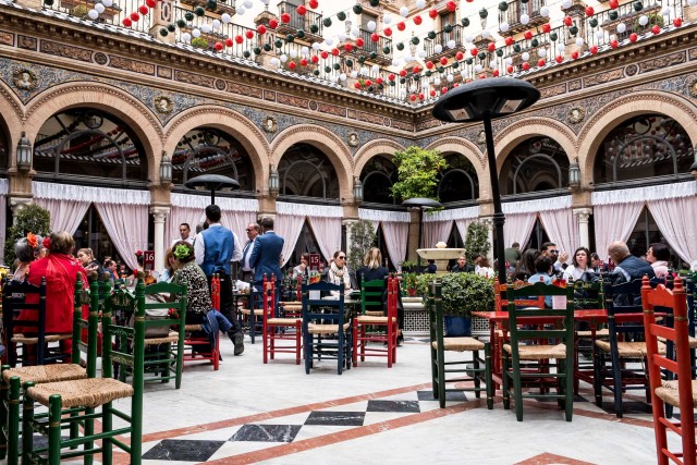 La Feria de Sevilla empieza en el Hotel Alfonso XIII: Los vinos del Marco de Jerez harán el maridaje perfecto para un menú especial vinetur.com/2024040478874/…