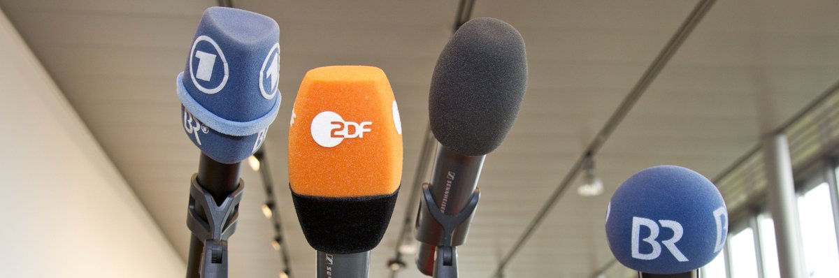 Manifest mobilisiert Medienhasser. Interessanter Blick auf die Erstunterzeichner des „Manifests für einen neuen öffentlich-rechtlichen Rundfunk in Deutschland“: djv.de/startseite/ser…