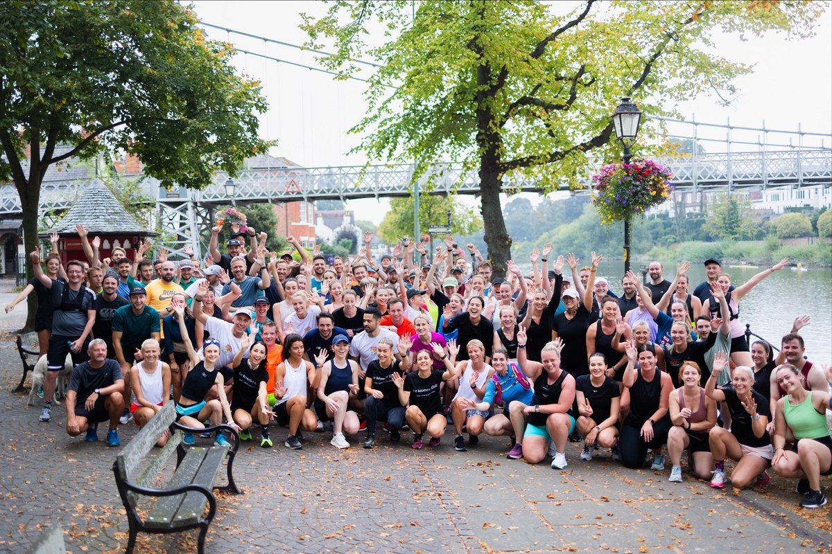 Posturite's tweet image. When you #MoveMoreIn24, you feel GOOD. Look at the happy faces here in The Kilometre Club for #runners led by our colleague Kieran Smith! 

Hundreds of people have made a promise to themselves to Move More in '24 and enjoy more #ActiveWorking lifestyles: bit.ly/MoveMoreIn24