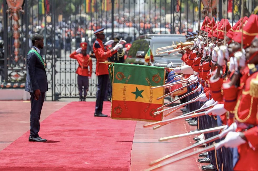 Aux anciens combattants, aux forces de défense et de sécurité, je renouvelle toute la reconnaissance et la confiance de la Nation. Vive le Sénégal, en paix et en sécurité, uni, libre et prospère ! Bonne fête de l’indépendance à tous mes compatriotes. 🇸🇳