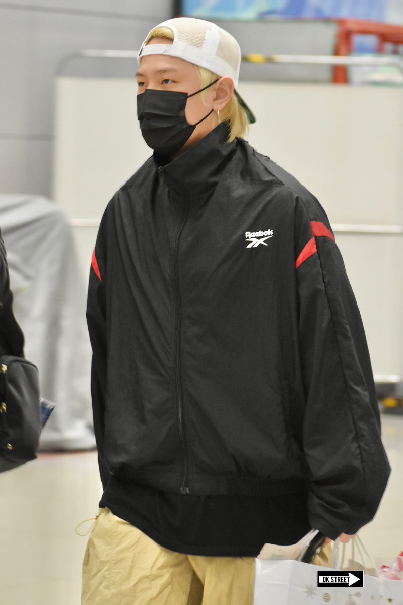 DKstreet9713's tweet photo. 240404 ICN

@D_dong_ii 
#iKON  #donghyuk #DK #아이콘 #ドンヒョク #동혁 #김동혁 https://t.co/Qykt8yKUuR