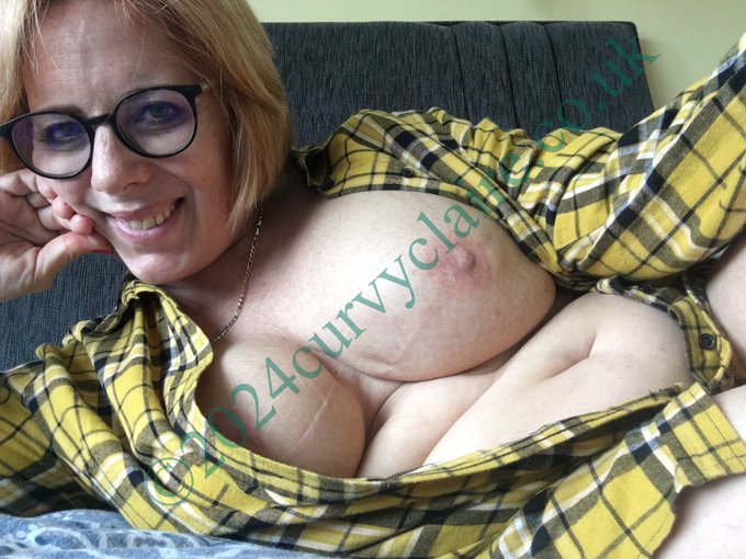 Just relaxing want to join me&hellip;., https://t.co/XAXdCvv8uO<a href="/tag/stockings"class="tags"><span>#stockings</span></a><a href="/tag/heels"class="tags"><span>#heels</span></a><a href="/tag/halloween"class="tags"><span>#halloween</span></a><a href="/tag/thong"class="tags"><span>#thong</span></a><a href="/tag/lacedress"class="tags"><span>#lacedress</span></a>