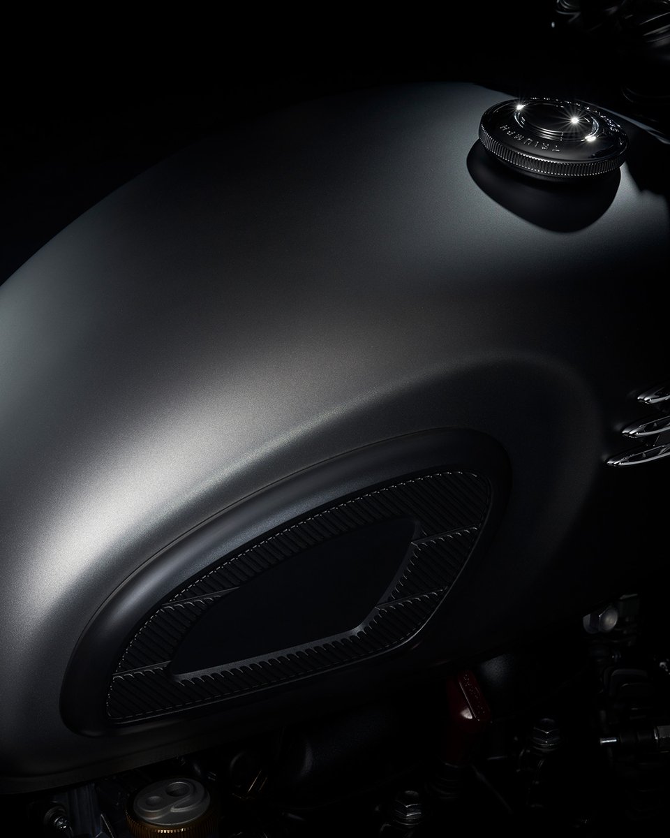 Triumph Motorcycles tweet media
