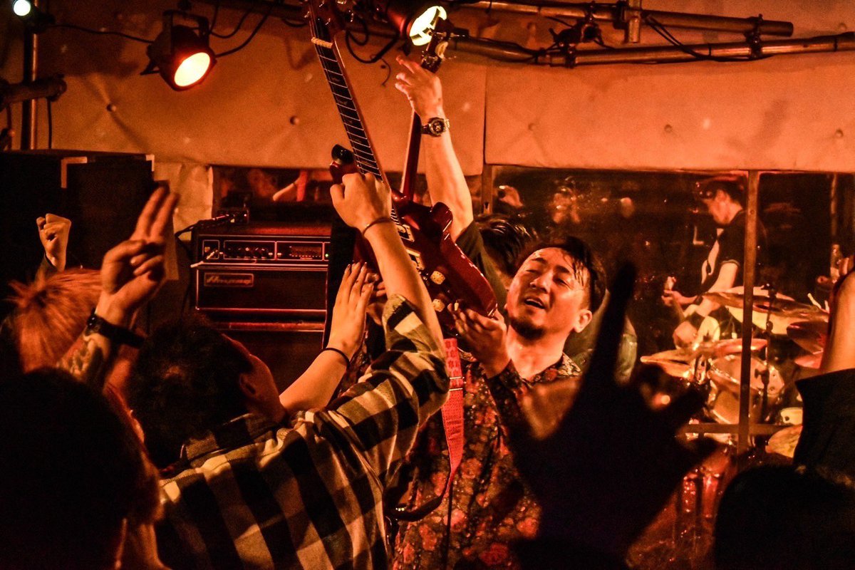 Kgo_6str's tweet photo. 月曜日エイプリルフール火影ありがとうございました!
redmammoth次は4/25木曜日に東心斎橋CLUB STOMPでRED BOXXレコ発スリーマン!
よろしくどうぞ!
#redmammoth
#REDBOXX https://t.co/ngq764Omnj