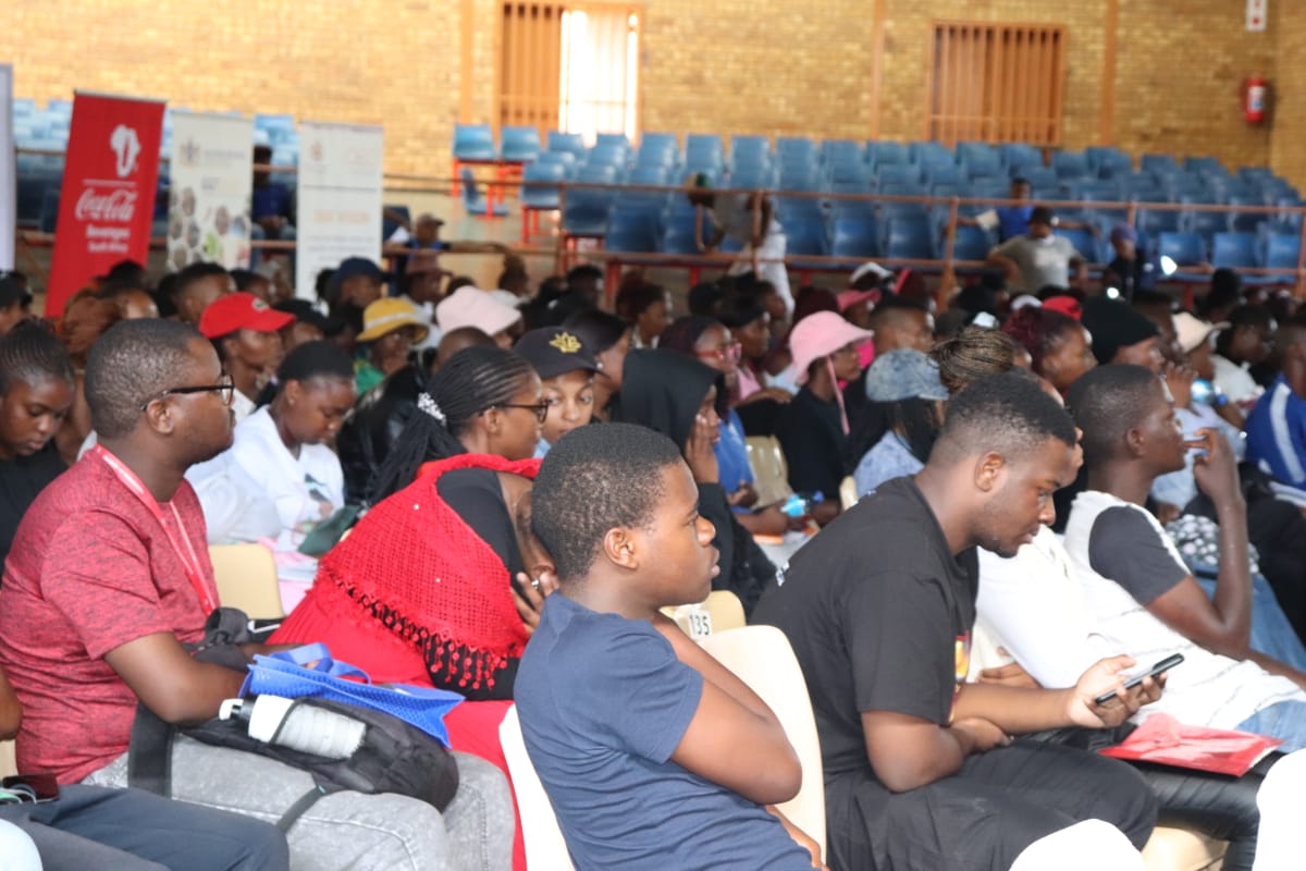 Bua_News's tweet photo. Hey TUT Fam!
#TBT Soshanguve South Campus Consumer Rights Expo!  Students learned about the Consumer Protection Act &amp; how to fight for their rights.  #GautengConsumerRightsDay  #ConsumerWeek @TUTech
#ConsumerRights
#EducateEmpowerInspire
#TUT20yearsCelebration
#FromGoodtoGreat https://t.co/zynV1FQV0a