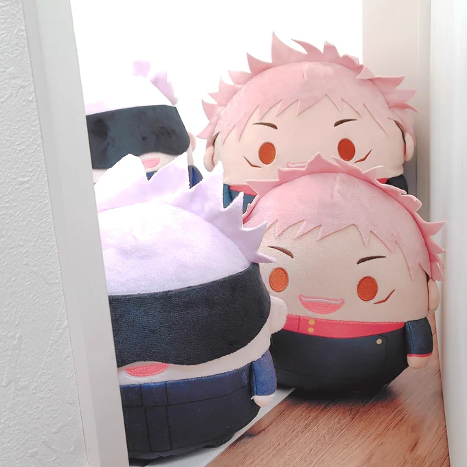 (コンコン!)こんちはー!今日からよろしくおなしゃっす!殴ったりとか蹴ったりとかできます!5僕なんでもできるよ、最強だから!7はぁ…あなたたち……早速ですが、派遣ではなく、こちらに就職ということですので、雇用契約書の締結を。もちろん、ふわ会保険の加入もお願いしますね。 