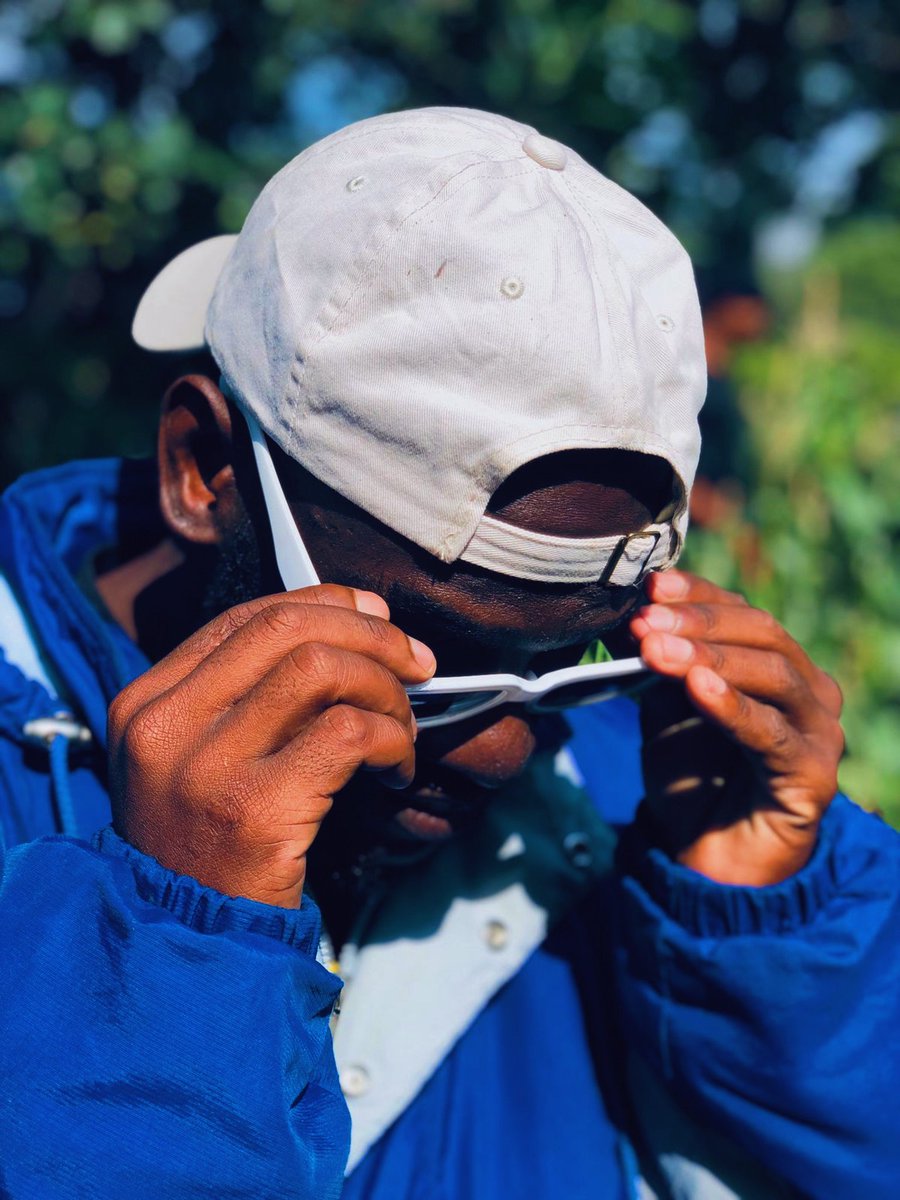 King_Straata's tweet photo. EXCELLENCE IS VITAL 
#TrendingNow #earthquake #photooftheday #NewProfiIePic #Rts #pov #nature #music https://t.co/GEuplSVYqf