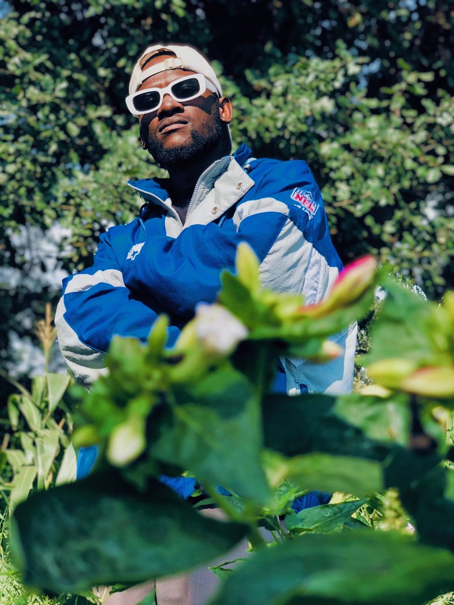 King_Straata's tweet photo. EXCELLENCE IS VITAL 
#TrendingNow #earthquake #photooftheday #NewProfiIePic #Rts #pov #nature #music https://t.co/GEuplSVYqf