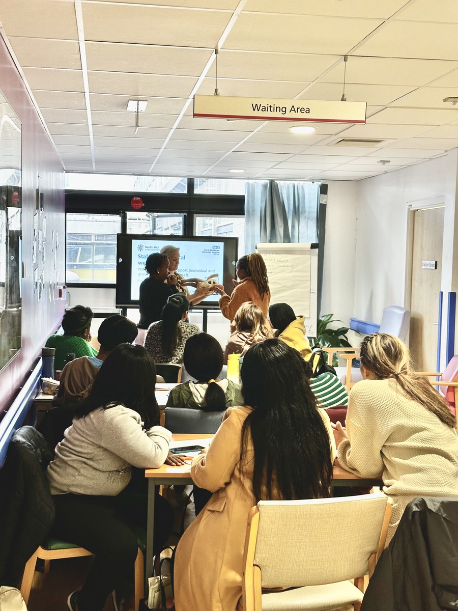 Session on Shoulder dystocia
@NorthmidNHS <a href="/NatoyaMamby/">Natoya Campbell</a> <a href="/PrinceKingInneh/">Prince King-Inneh</a>
#Midwifery #OSCE