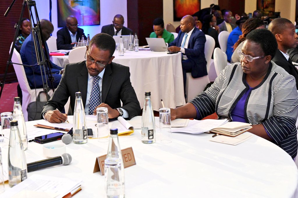 During today's @GovUganda and @WorldBank Country Portifolio Performance Review meeting at @kampalaserena,PSST @rggoobi called for stepping up of efforts to ensure that performance of projects improves,so that the country and Ugandans benefit from the intended objectives of these