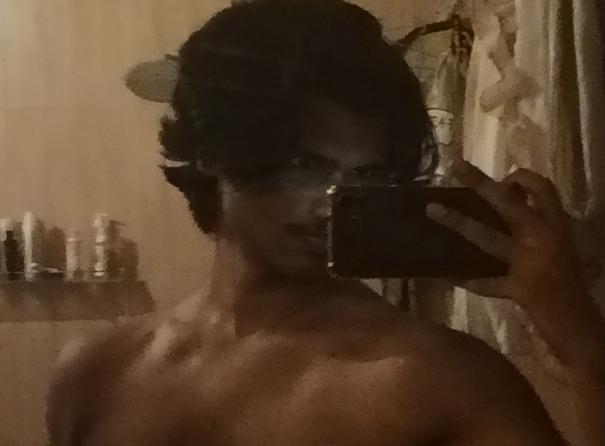 Remotehalo's tweet image. ive lost a lot of muscle mass since i had to quit the gym cant wait to get back into physical activities