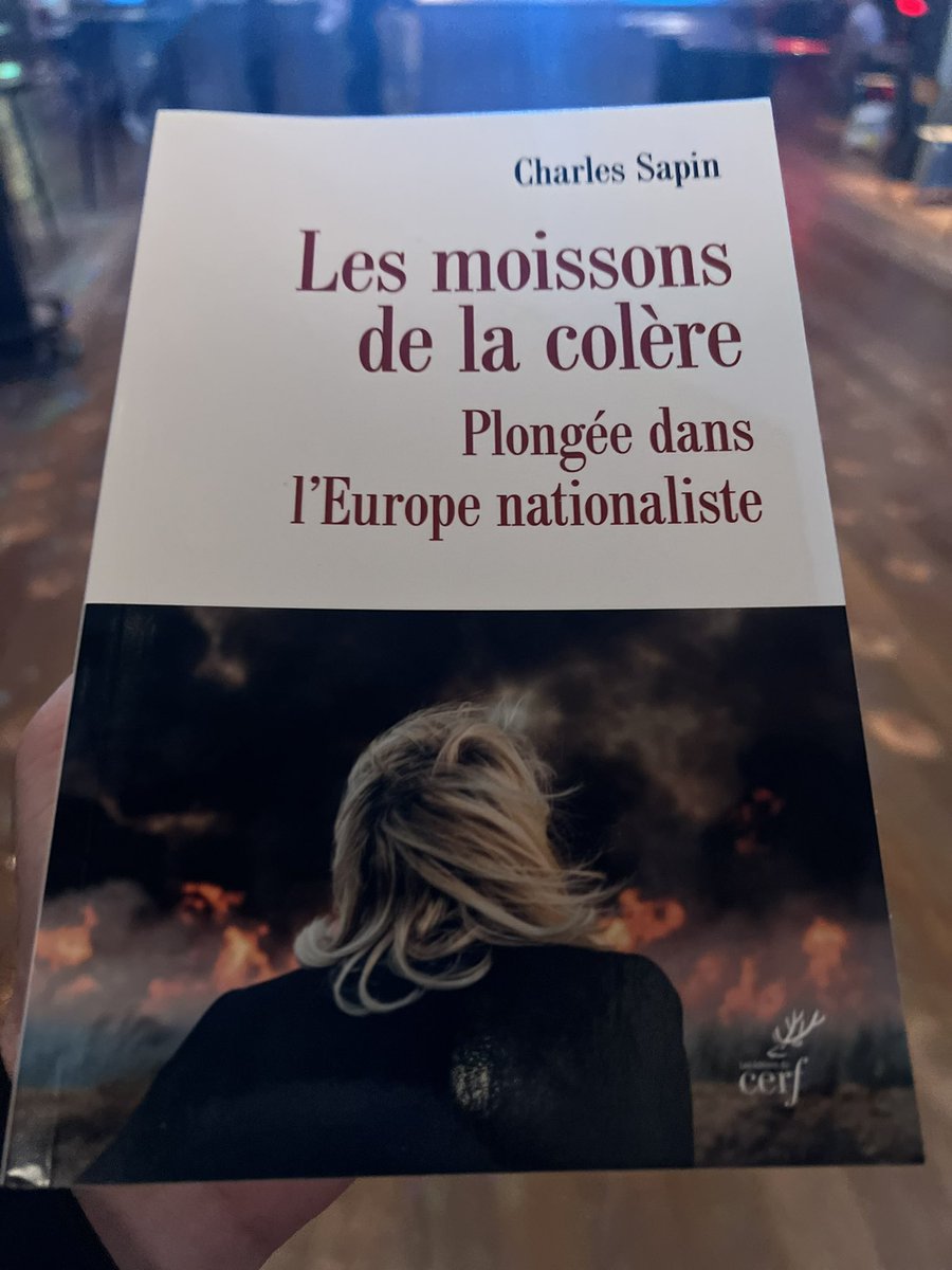 Suède, Italie, Pays-Bas, Allemagne, Hongrie: montée qui semble inextinguible des droites nationalistes en Europe. Pour comprendre les ressorts de cette grande mutation, lisez vite le très réussi « Les moissons de la colère » de @csapin qui mêle analyse et retour du terrain. 👍🏻✨