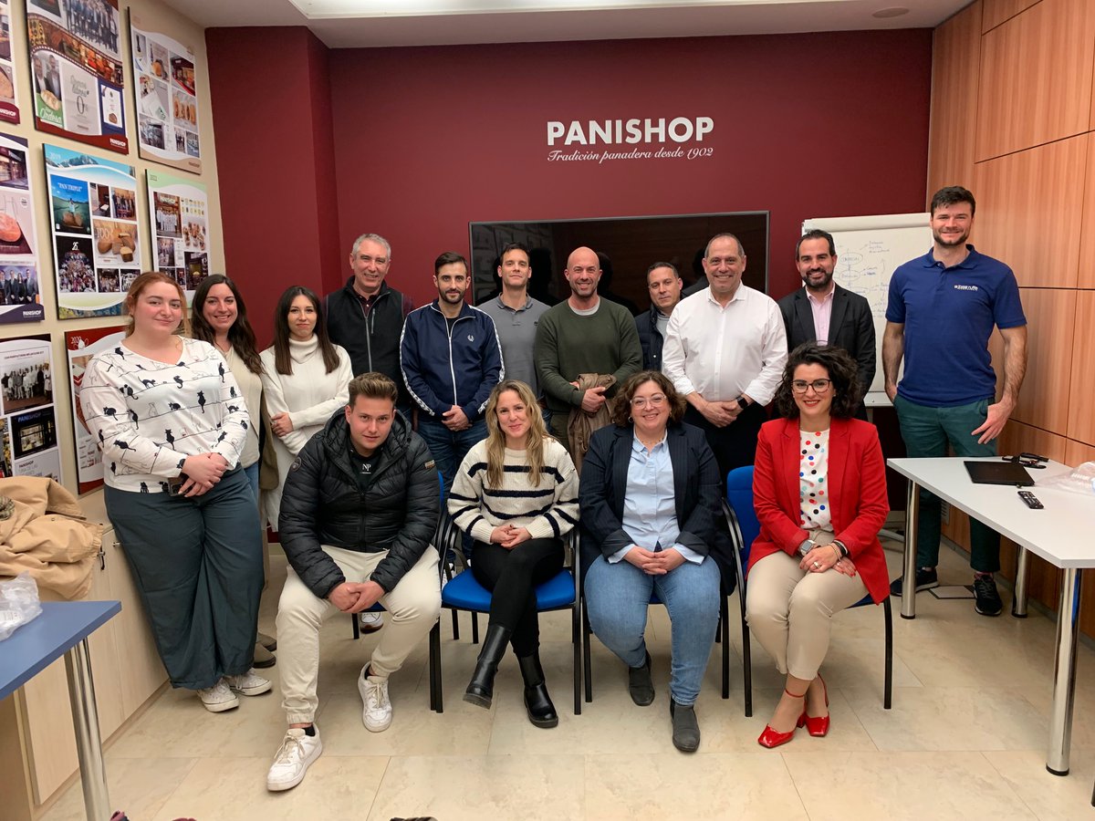 📸Representantes de las empresas inscritas en la actual edición -undécima- del Plan de Franquicias del IAF visitaron recientemente las instalaciones de la firma #Panishop, uno de los casos de éxito analizados en el programa.