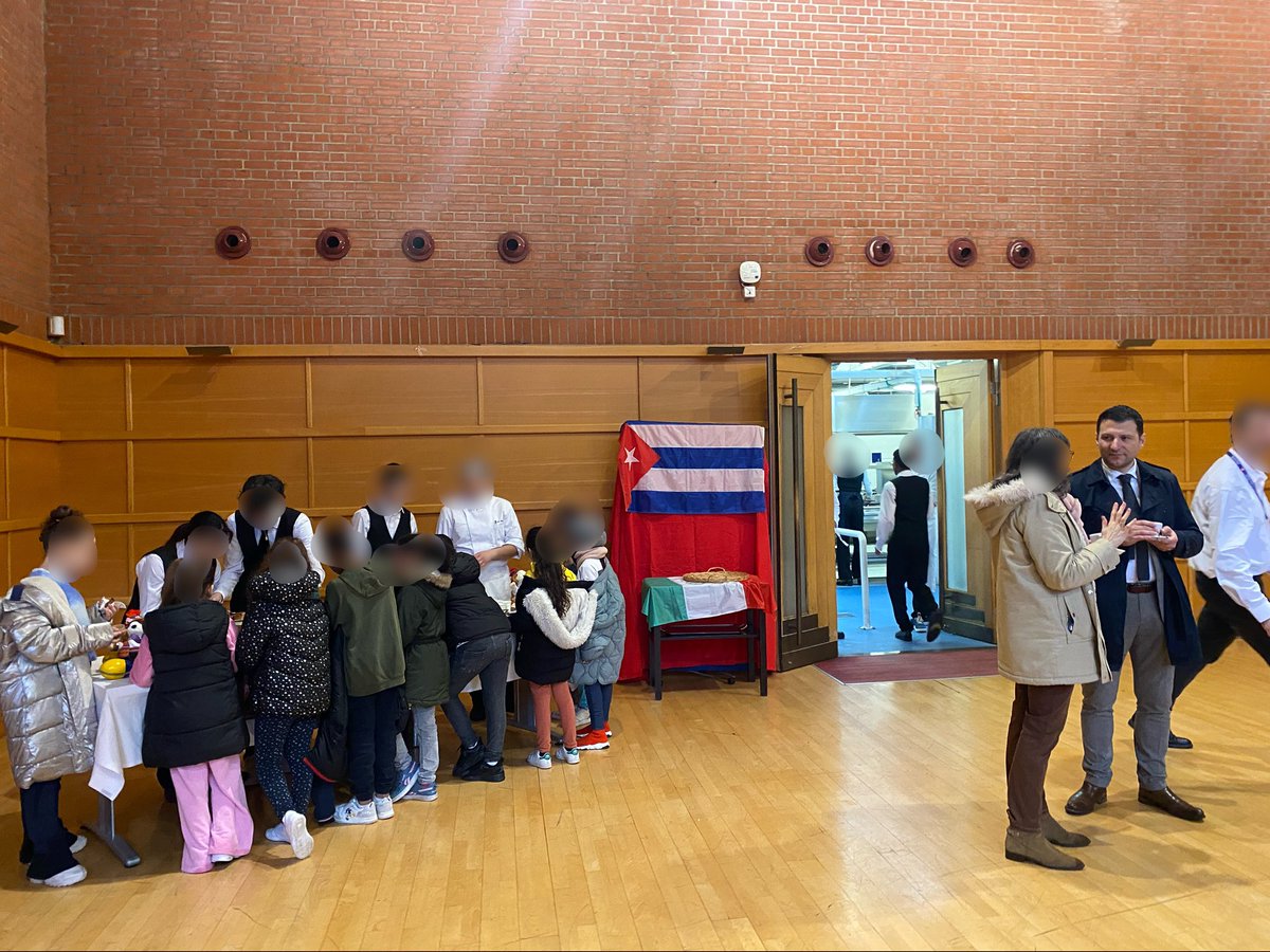 proviseur du lycee Auffray tweet media