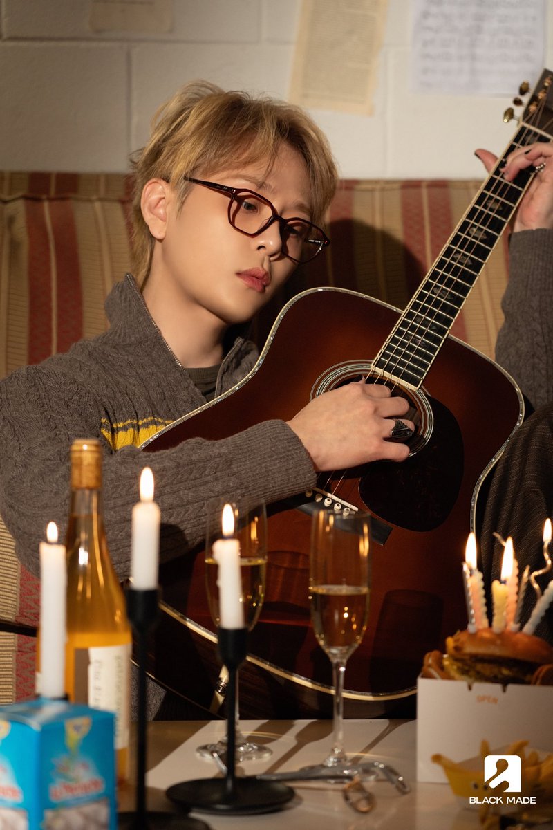 BLACKMADE_ent's tweet photo. 용준형 (YONG JUN HYUNG) EP [Beautiful Dystopia]

'Beautiful Dystopia' Jacket Behind Photo 2

#용준형 #YONGJUNHYUNG
#Beautiful_Dystopia #BLACK_MADE https://t.co/dAuxSJBd9l
