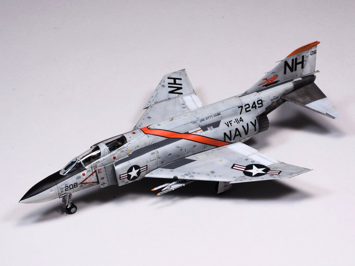 fuusanhobby's tweet image. 完成しました   \(〃▽〃\)

ファインモールド 1/72
F-4J  VF-114 アードバークス

好きな機体、好きな飛行隊  ⸜(* ॑꒳ ॑*)⸝

 アメリカ海軍戦闘機飛行隊「ツチブタ」が愛称
 CVA-63  キティホーク搭載機
#ファインモールド #finemolds #Aardvarks #scalemodel #plasticmodel
