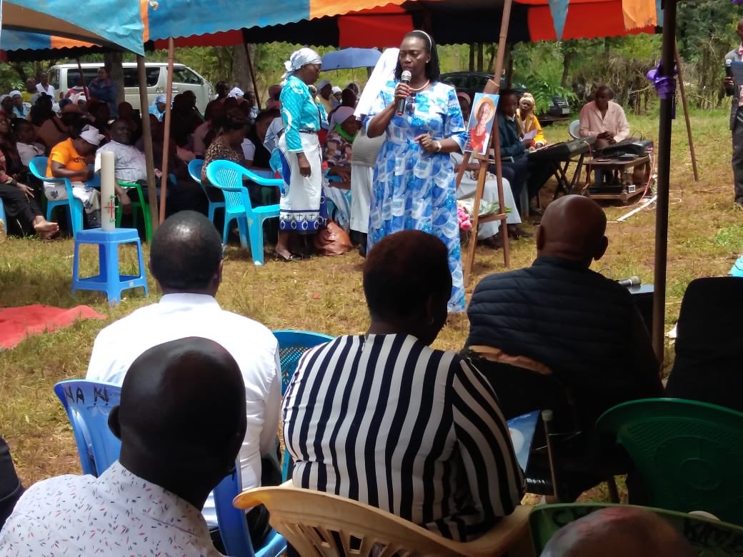 Have joined my brother and friend @amnderitu1957 for the final send off of his mum mama Paula Wagichugu Nderitu at Ngucwii Mwea East Kirinyaga county #RIPMamaPaula