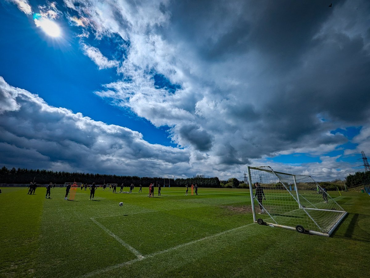 📷 Beautiful day at Carrington del Sol... #StockportCounty