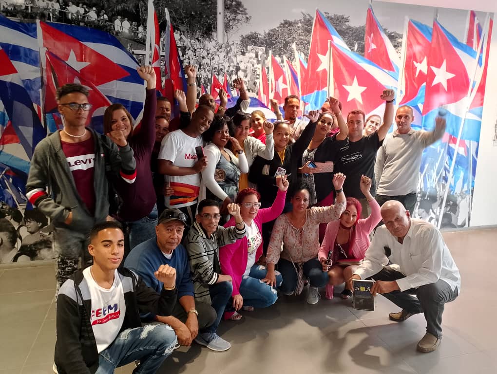 ChabeliAre1's tweet photo. Muchas Felicidades a todos los Pioneros y Jóvenes cubanos y en especial los de #Mayabeque en sus aniversarios #62UJC y #63OPJM. #CreaTuFelicidad #12CongresoUJC @AylinAlvarezG @BYuniaky @CedenoPazo @DiazCanelB @DrMoraMartin1 @DrRobertoMOjeda @MeyvisEstevezE @MarisolFFerrer https://t.co/CoFAXsuId1