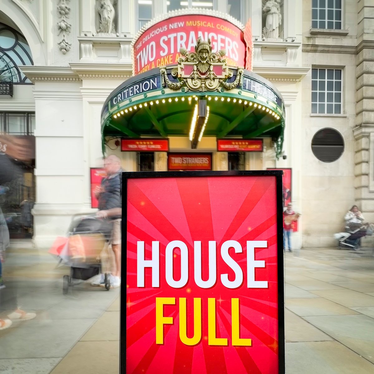 Are you ready to be in New York? 🗽

First Preview tonight in our new home, the @critheatre!!! 🫶🏾