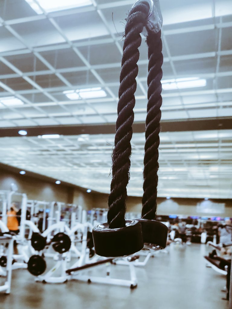 jloz82's tweet photo. Life: 10% what happens to us and 90% how we react.- unknown
#Fitness #4AMclub #weightlifting #cardio #fitfathers 🙏🏾💪🏽 @fit_leaders @Spotify #mentalhealth 🧠 https://t.co/YJYguFqfvB
