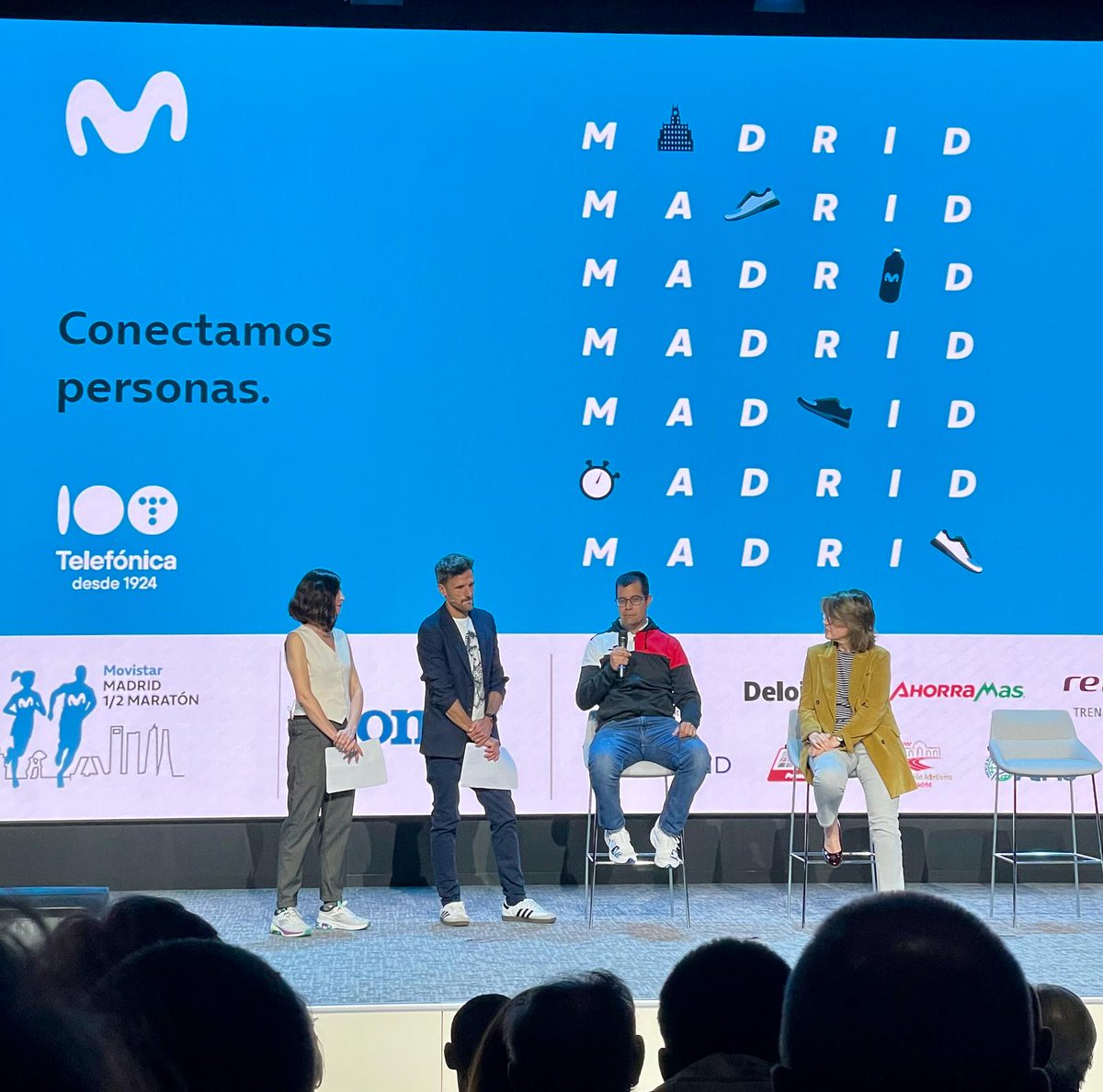 🤩 ¡<a href="/Loren_am90/">Lorenzo Albaladejo PLY</a> es un runner con causa!

Albaladejo ejemplifica los valores deportivos dentro y fuera de la pista, donde utiliza el #deporte como herramienta para el #cambiosocial. 🏃‍♂️💪

¡Gracias por representar de la mejor manera a la <a href="/mediodemadrid/">Movistar Madrid Medio Maratón</a> y la #CarreraProFuturo2024!