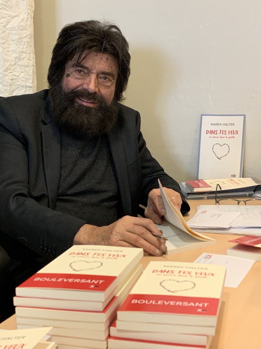 En plein service presse chez mon éditeur @XOeditions pour le lancement de mon nouveau livre « Dans tes yeux (un amour dans le ghetto) ». Quel bonheur ! Quelle angoisse ! Sortie en librairie le 18 avril !